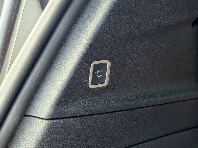 Used 2026 Chrysler Pacifica Pinnacle