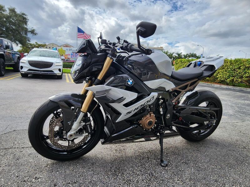 Used 2022 BMW S 1000 R Image 4