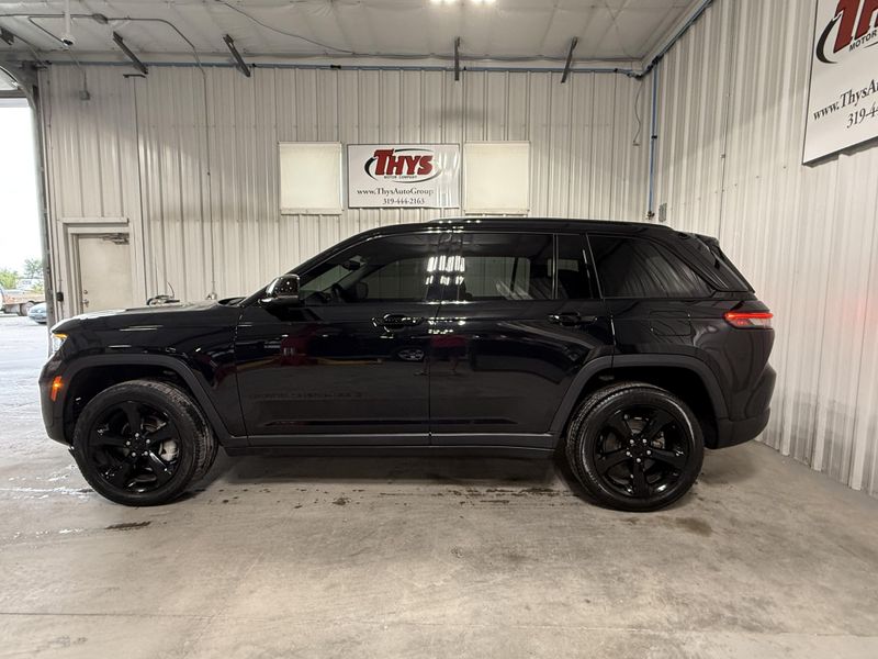Used 2023 Jeep Grand Cherokee LimitedImage 15