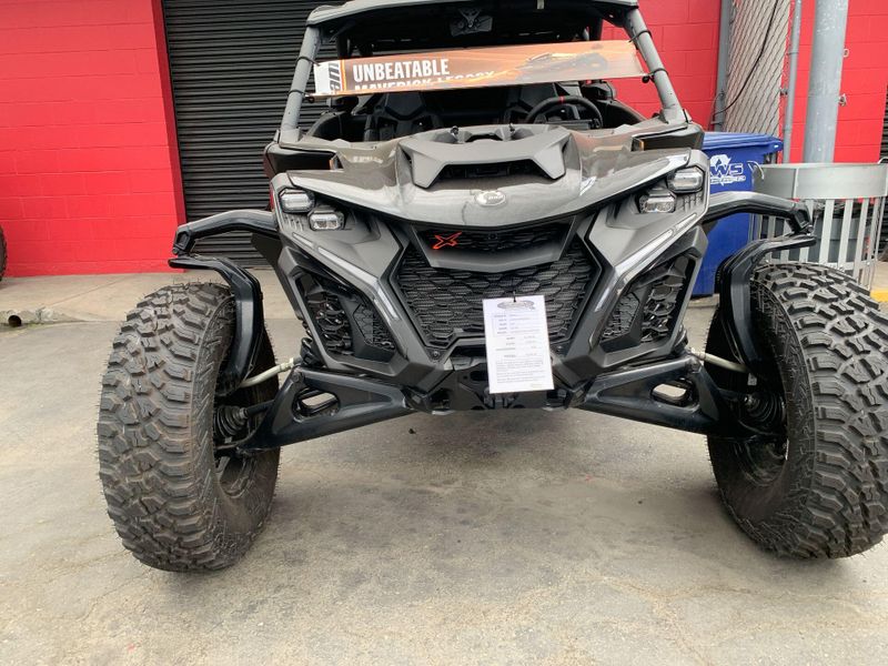 New 2025 Can-Am MAVERICK R MAX X 999T DCT Image 13