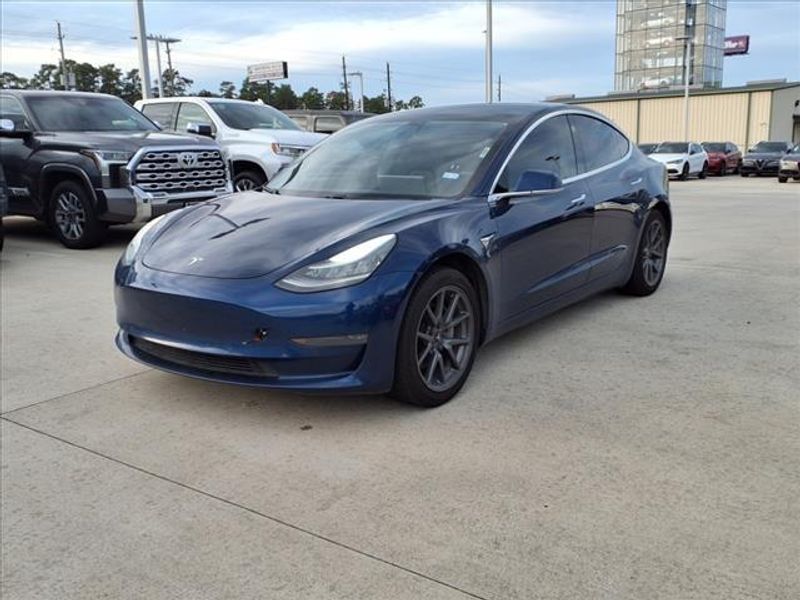 2019 Tesla Model 3 Standard Range PlusImage 4