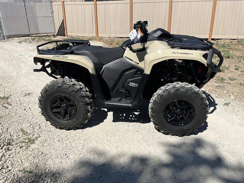 New 2026 Can-Am OUTLANDER PRO XU HD5 Image 2