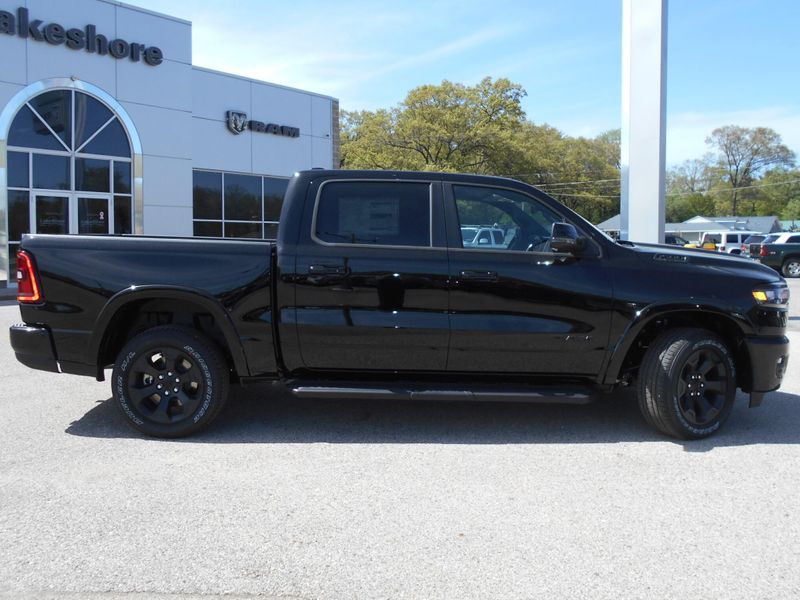 2025 RAM 1500 Big Horn Crew Cab 4x4 5