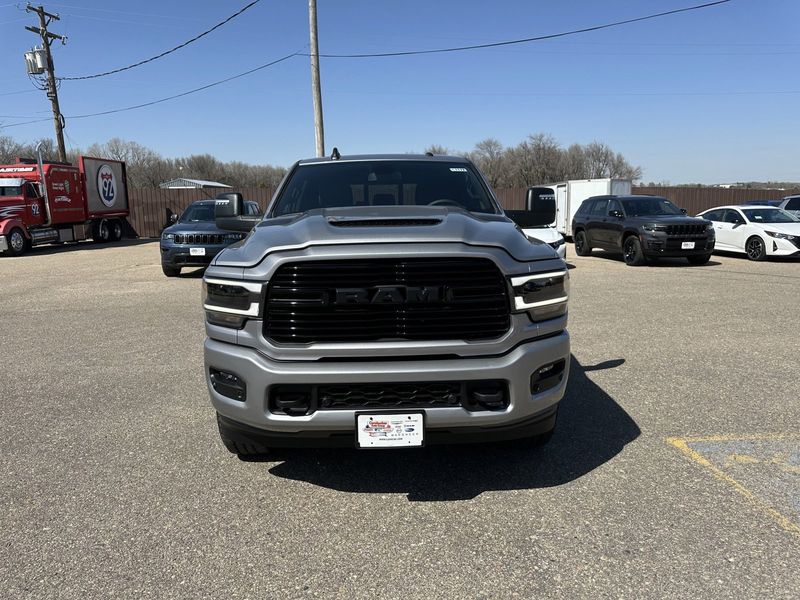 2024 RAM 3500 Laramie Mega Cab 4x4 6