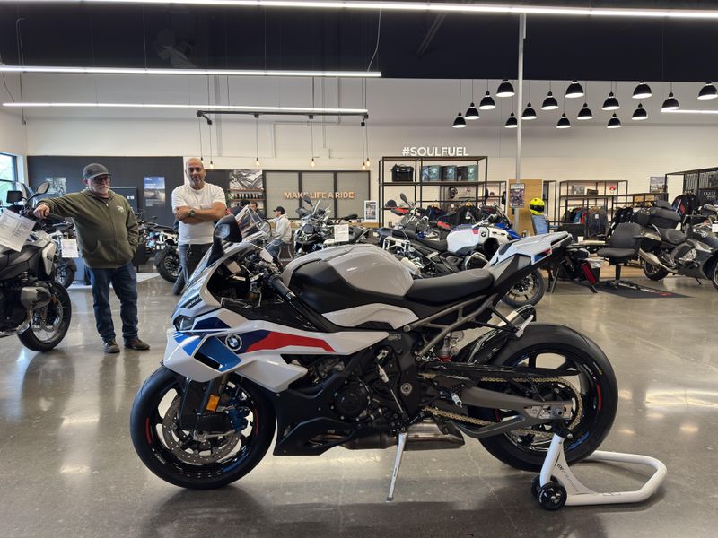 2025 BMW S 1000 RR - LIGHT WHITE 