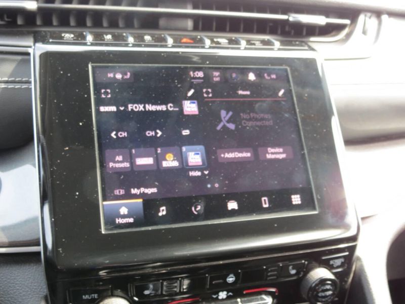 Used 2022 Jeep Grand Cherokee Laredo 4x4 4dr SUV (midyear release)Image 13