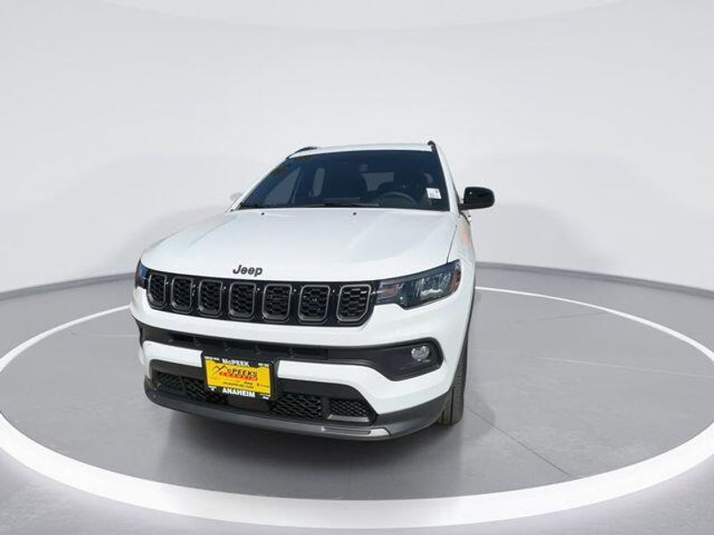 New 2026 Jeep Compass Latitude Altitude 4x4Image 3