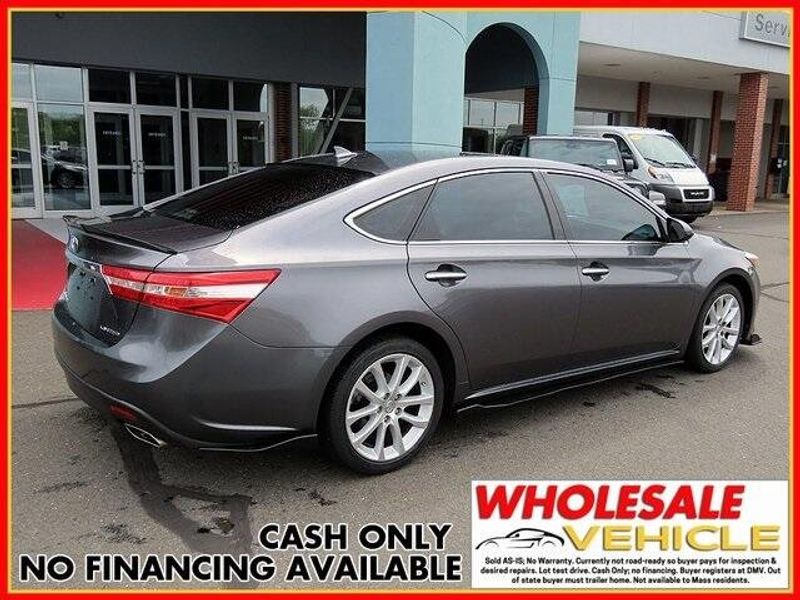 2014 Toyota Avalon LimitedImage 7