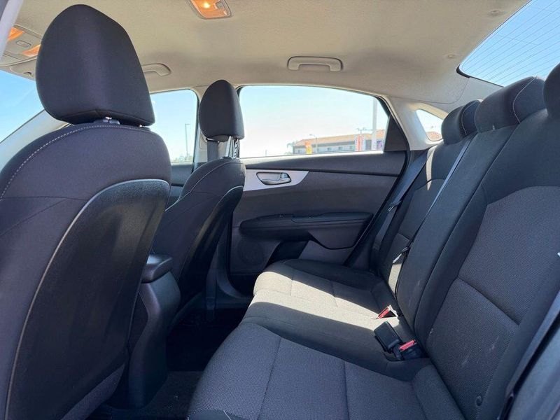 Used 2023 Kia Forte LXSImage 13