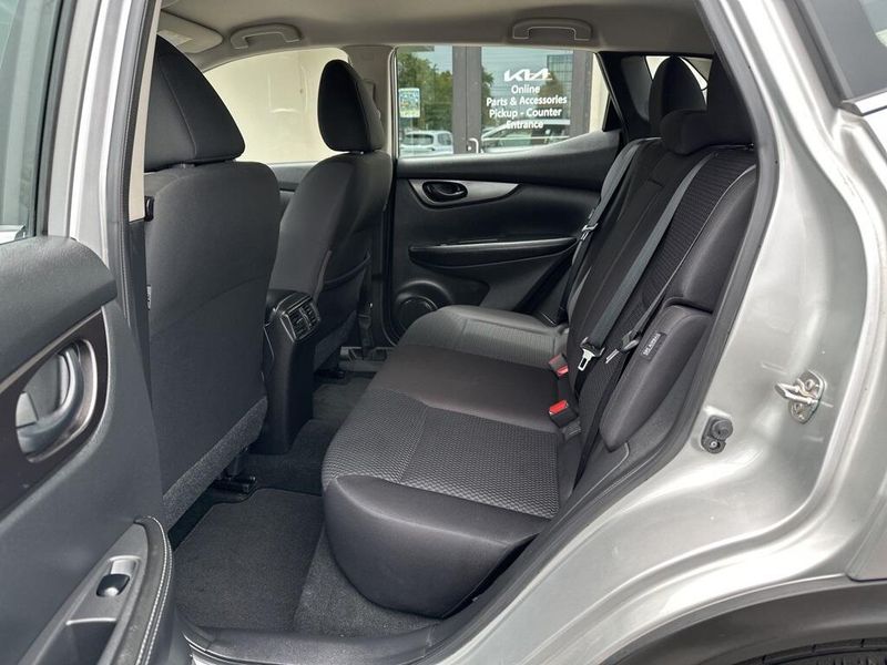 2022 Nissan Rogue Sport SImage 22
