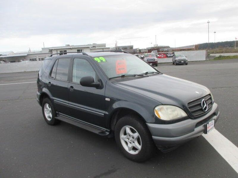 1999 Mercedes-Benz ML 320 Image 5