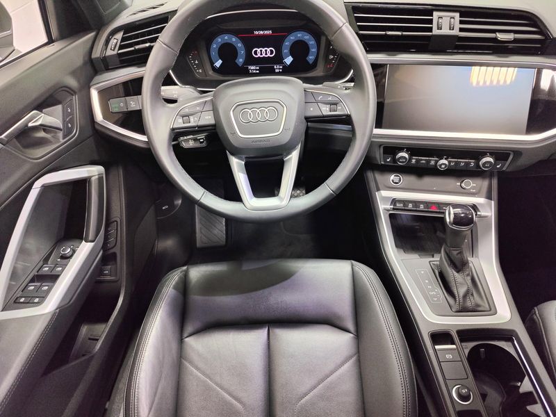 Used 2024 Audi Q3 S line Premium AWD w/ConvenienceImage 19