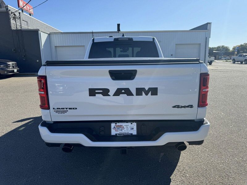 2025 RAM 1500 LimitedImage 8