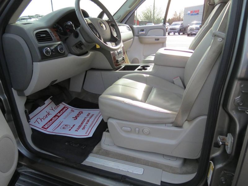 Used 2008 Chevrolet Tahoe LTZ 4x4 4dr SUVImage 15