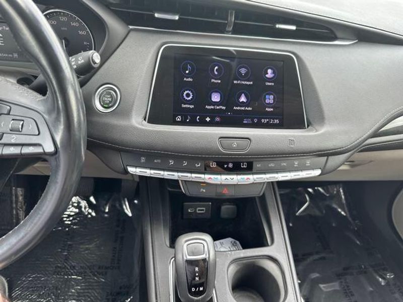 2019 Cadillac XT4 Premium Luxury