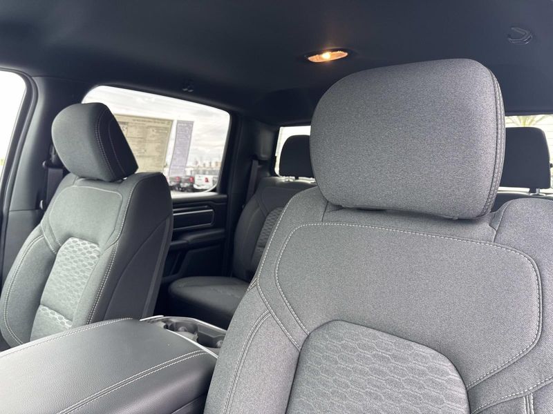New 2026 RAM 1500 Big Horn Crew Cab 4x2 5'7' Box
