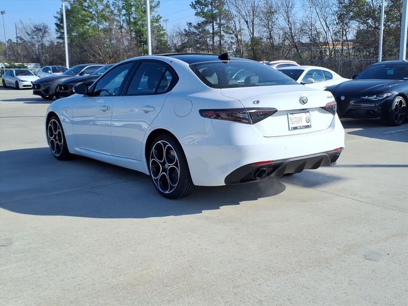 New 2026 Alfa Romeo Giulia VeloceImage 9