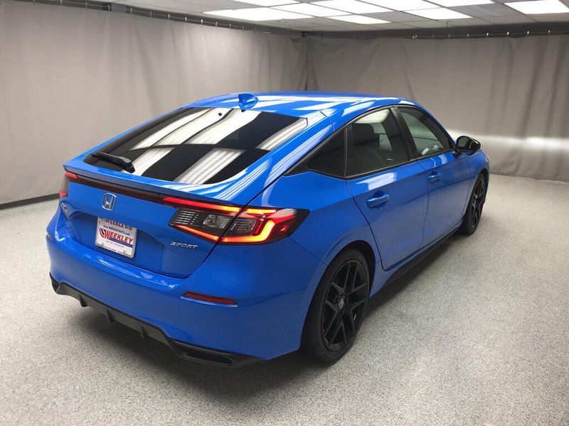 Used 2022 Honda Civic Hatchback SportImage 4