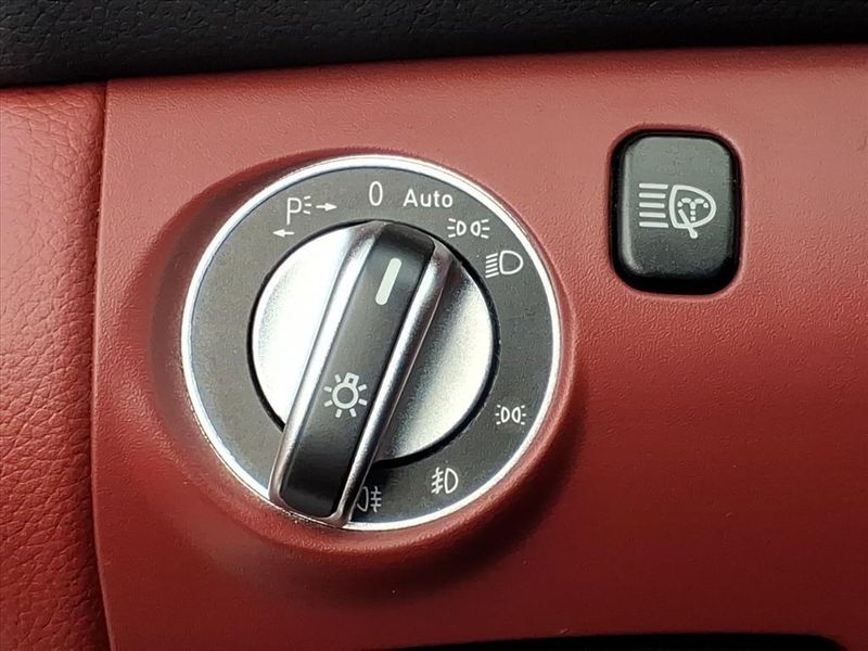 Used 2011 Mercedes-Benz SL 550 550Image 20