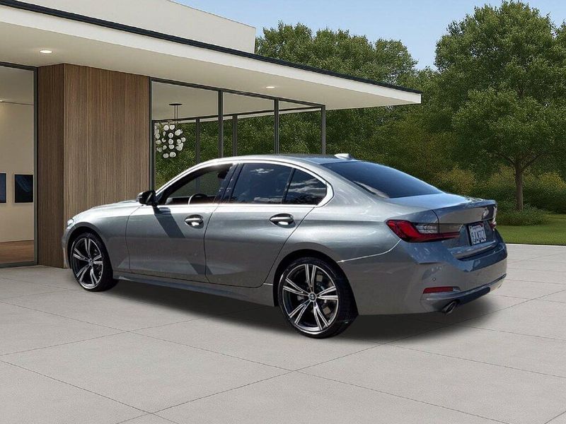 Used 2024 BMW 3 Series 330iImage 10