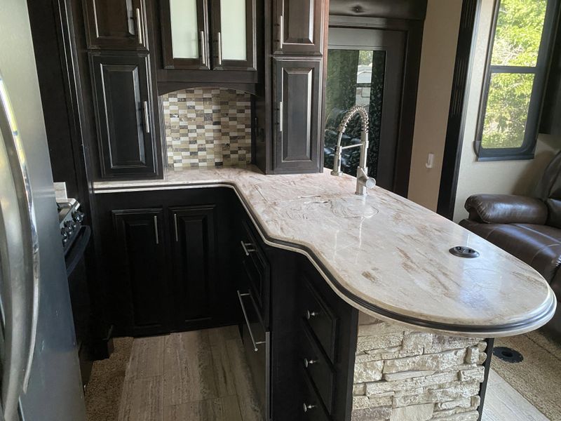2016 JAYCO SEISMIC 4112 Image 11