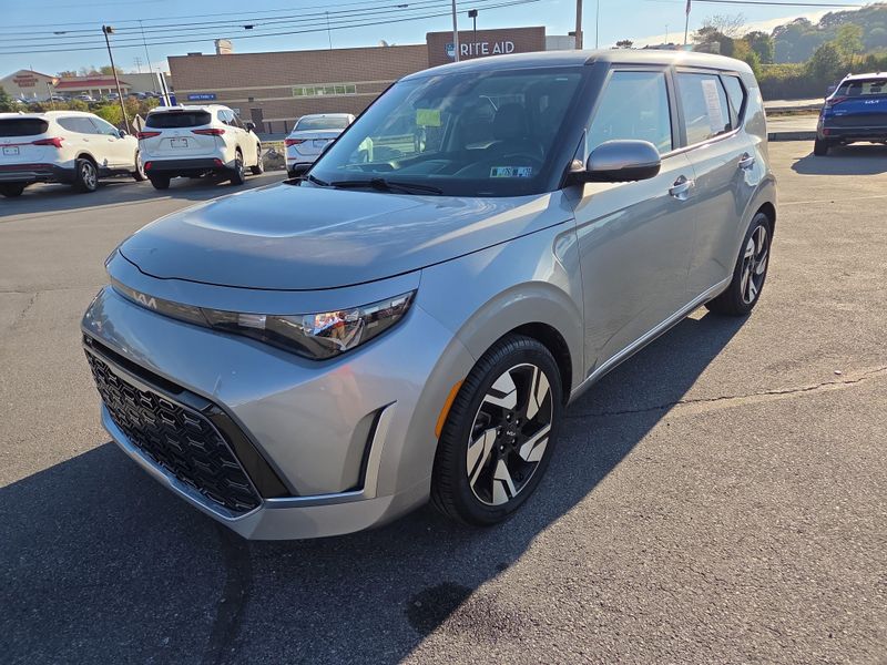 2023 Kia Soul GT-Line photo 7