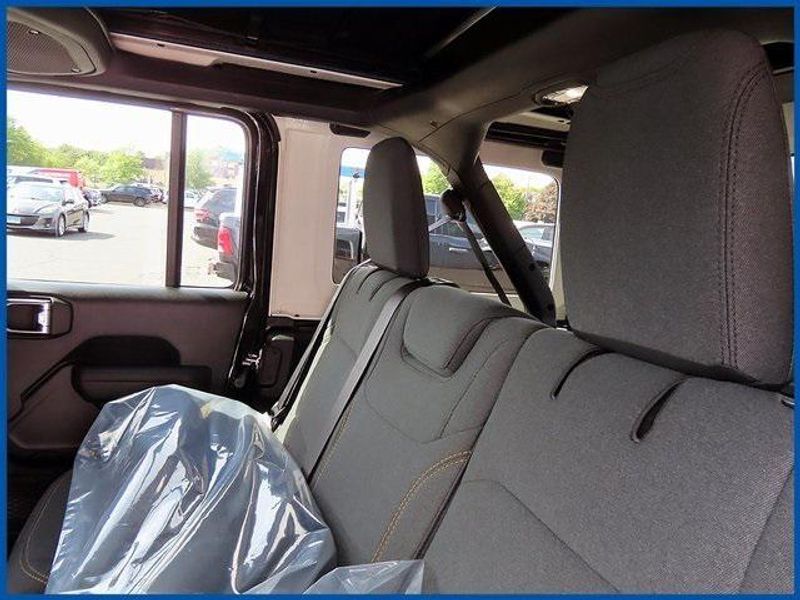 New 2025 Jeep Wrangler 4-DOOR SPORT S