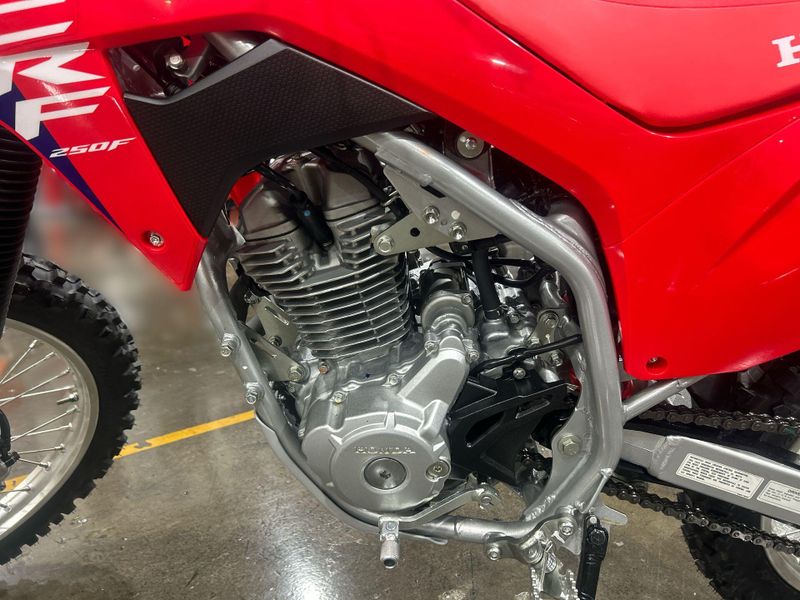 2025 Honda CRF250F Image 14