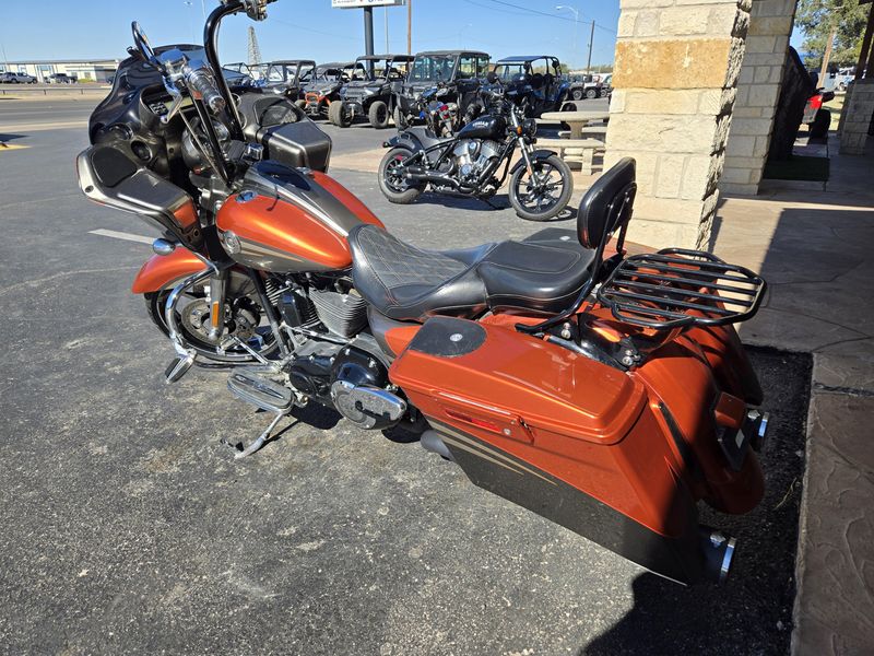 USED 2013 HARLEY ROAD GLIDE CVO  CUSTOM Image 6