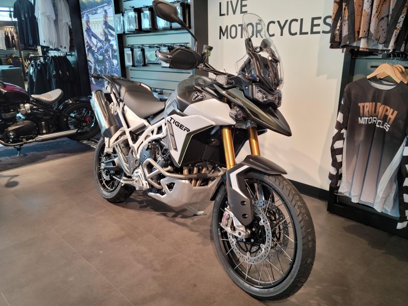 New 2025 Triumph TIGER 900 RALLY PRO 