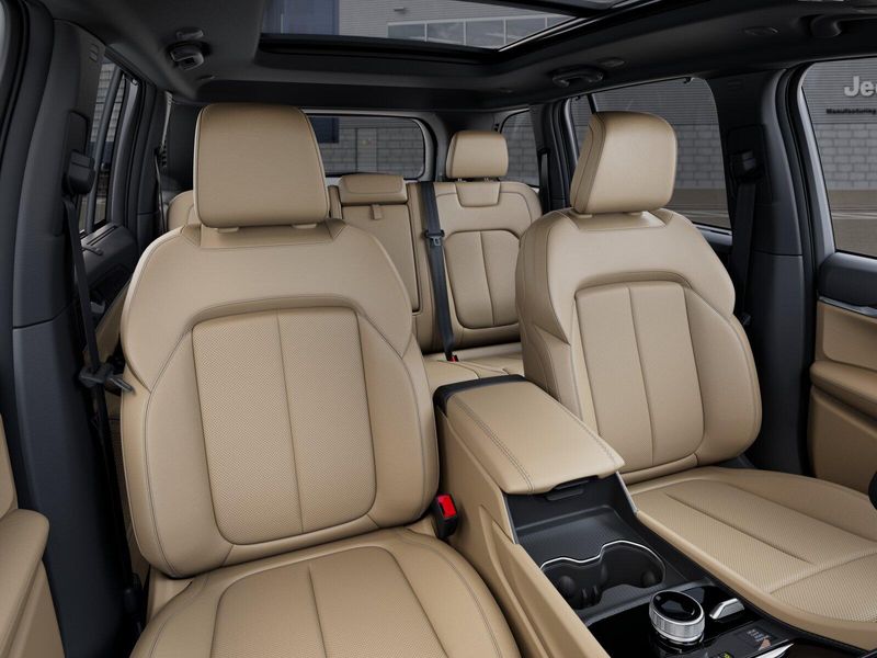 New 2026 Jeep Grand Cherokee LimitedImage 9