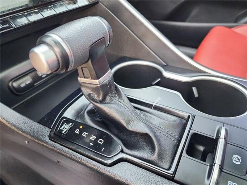 2022 Kia K5 GT-LineImage 16