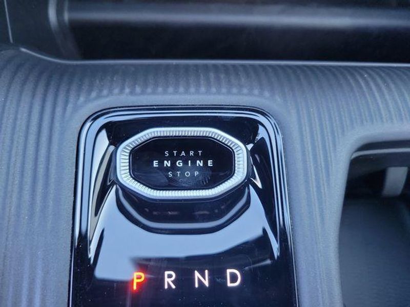 New 2026 Jeep Cherokee Laredo 4x4