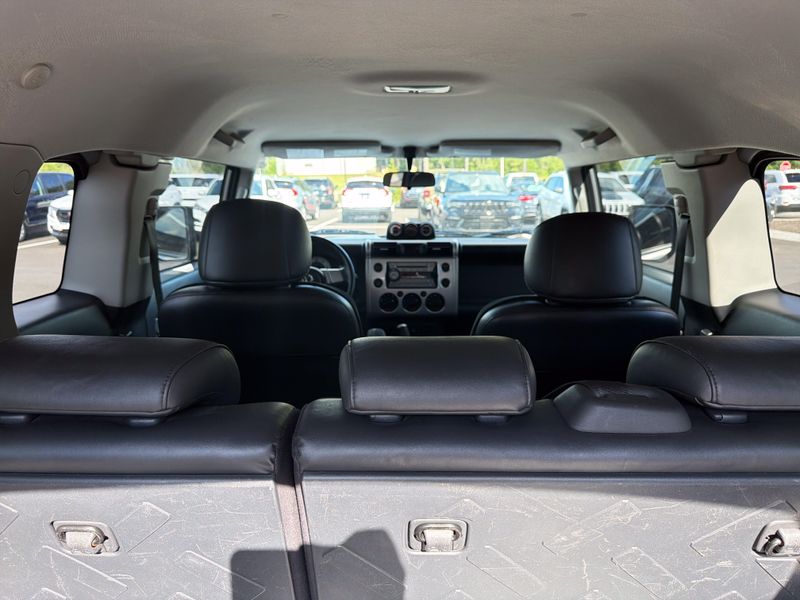 Used 2007 Toyota FJ Cruiser Image 34