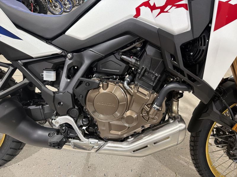 New 2026 Honda AFRICA TWIN DCT Image 20