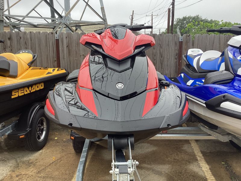 2024 Yamaha WAVERUNNER VX LIMITED TORCH RED AND BLACK Image 11