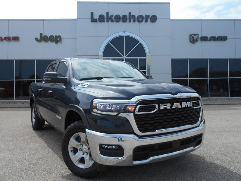 2025 RAM 1500 Big Horn Crew Cab 4x4 5