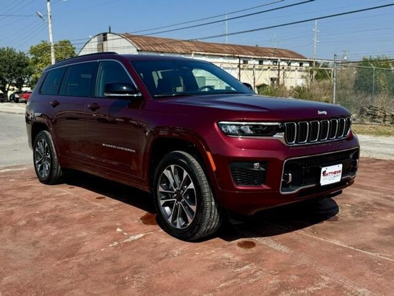 2024 Jeep Grand Cherokee L Overland 4x4Image 3