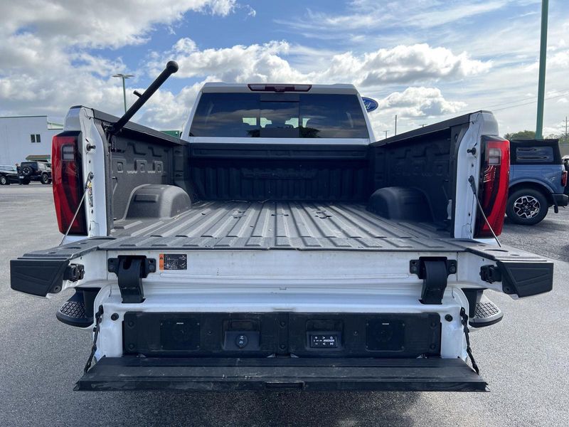 2024 Gmc Sierra HD Denali Ultimate photo 55