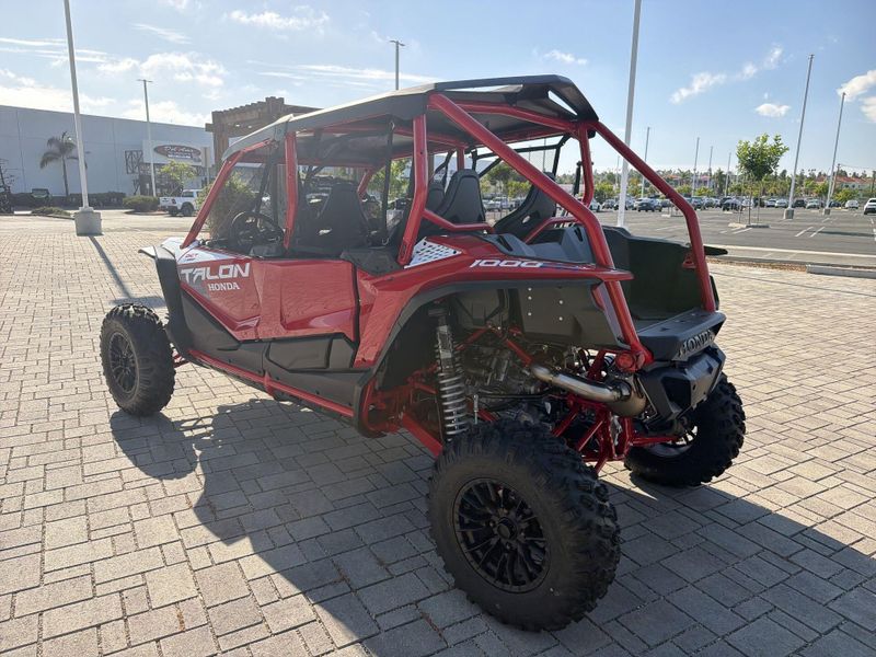 New 2026 Honda TALON1000R4 FOX LIVEVALVE Image 15