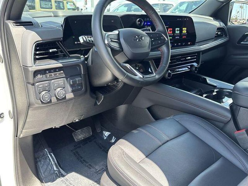 Used 2025 Chevrolet Tahoe RSTImage 20