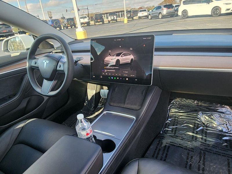 2023 Tesla Model 3 PerformanceImage 32