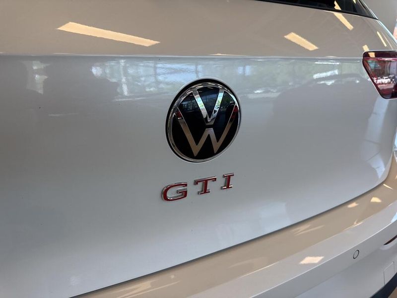 2023 Volkswagen Golf GTI 2.0T SE