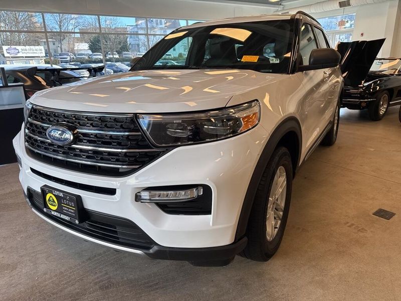 2020 Ford Explorer XLTImage 4