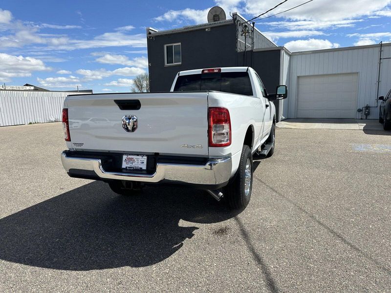 2024 RAM 3500 TradesmanImage 9