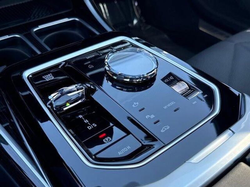 Used 2026 BMW 7 Series 740iImage 25