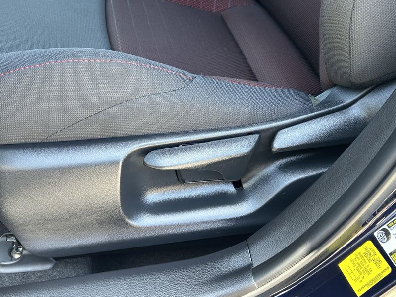 Used 2024 Toyota Corolla SEImage 17