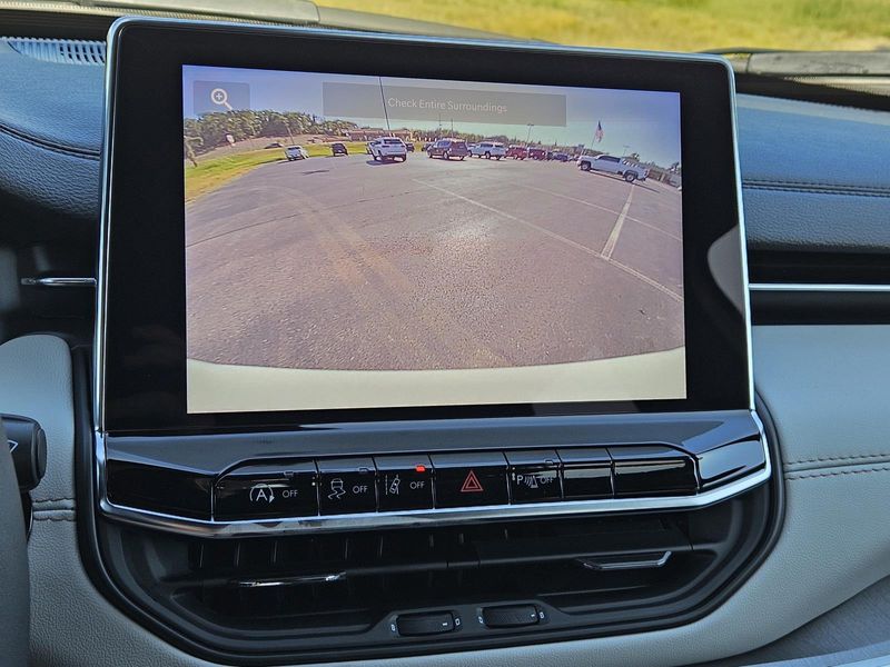 2025 Jeep Compass Limited 4x4Image 17