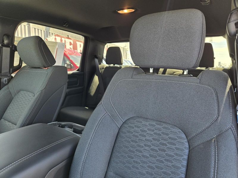 New 2026 RAM 1500 Express Crew Cab 4x4 5'7' Box