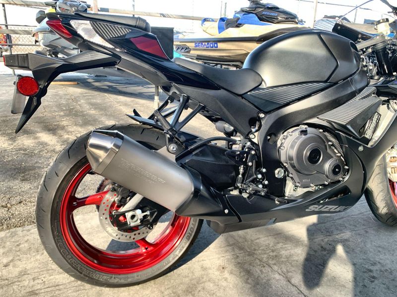 New 2026 Suzuki GSX-R600 Image 17